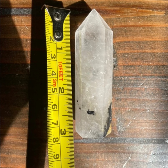 Tourmaline in quartz crystal tower - Picture 4 of 4